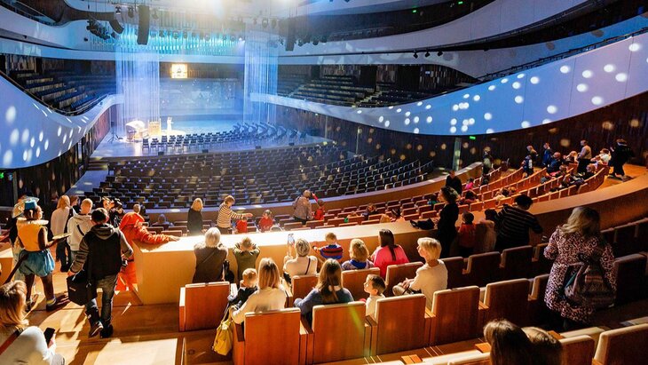 ����� ��������� �� ���� �������� ��������� ������� "��� "�������" � �����"