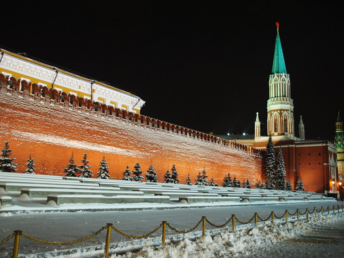 ������� ������� ����� ������� ��� ��������� � ���� � 31 ������� �� 1 ������