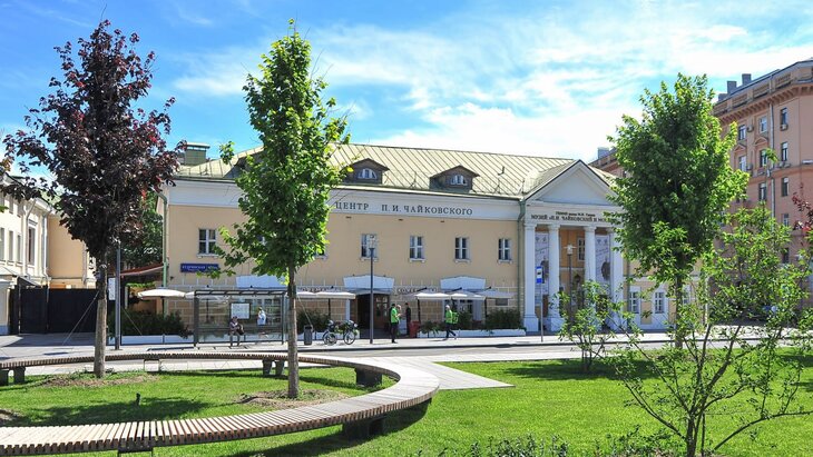 �������� "����������. �������� �� ������" ��������� � ����� �. �. �����������