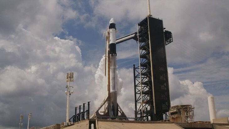 ������� Crew Dragon c ���������� ����������� ���������� ��������� � ���