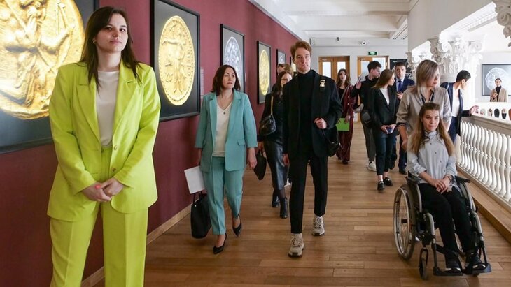 � ������ ��������� ����� ������ �� ������� � �������� �� ������� �������������������