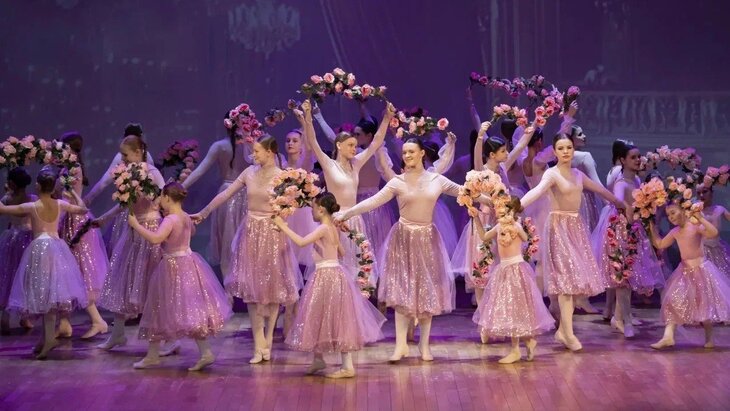 ���������: ����� 220 ����������� ����������� ���������� �������� ������ � 8 �����