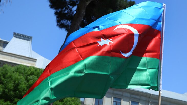 ������ � 13 ����������� � ������������ ��������� ���������� � ��������