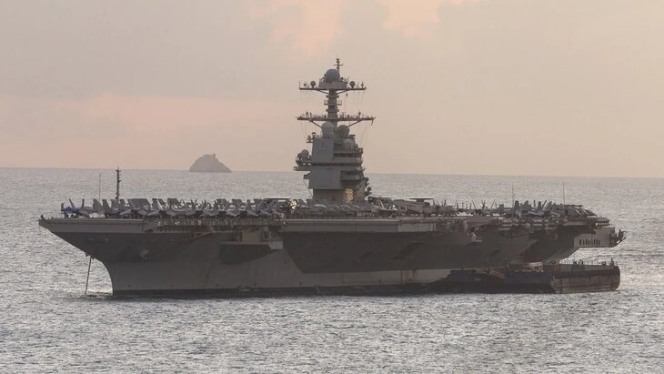 ����� �� ��������� USS Gerald R. Ford ������ ����� 30 �����