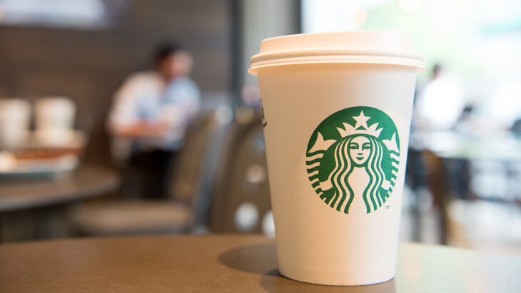 �������� Starbucks �������� ��������� � ��������� ������ �������� ������������� � ��