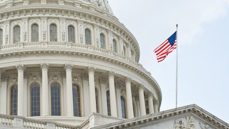 ����� ������ ������� ������������ � ���������� ����� �� ����� ������� � ����