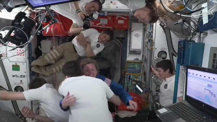 ���������� ��� ��������� ������ Crew Dragon �� ����� �������