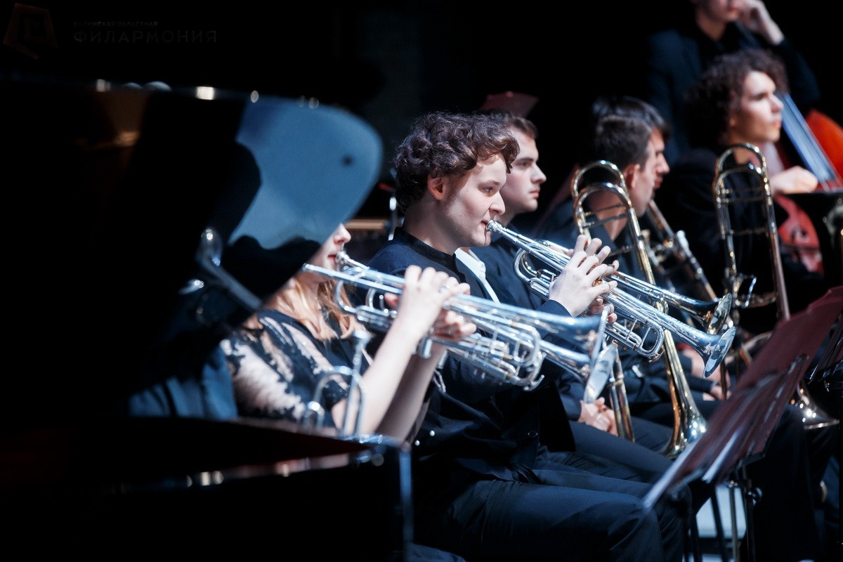 ������ ��������� ��������� ��������� ���� ������� � ����� �������� 16�18 �������