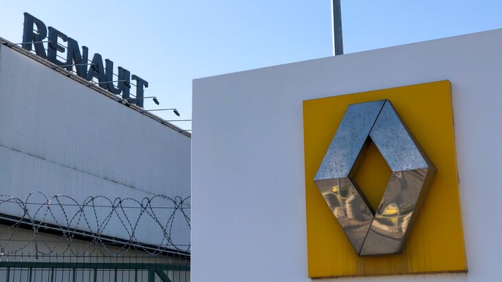 ������ �� �������� ������� Renault � ����������� ������