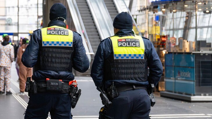 �������� ������ � ���� � ��������� ����� �������