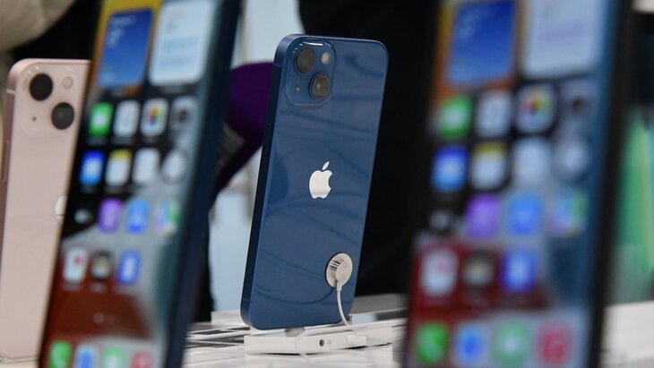 ����� �������� ����� �� ������������ ��������� RuStore �� ���������� Apple