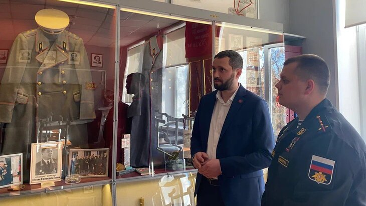 ����� ������ ������� ���������� � �������� ����� � ������ ��������-��������