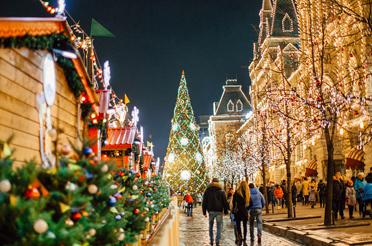 Собянин: Рождественские городские фестивали привлекают всё больше туристов в Москву