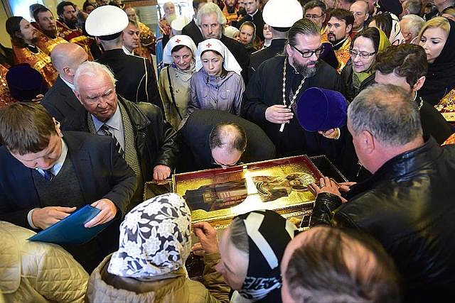 Мощи святого Николая Чудотворца доставили в Санкт-Петербург