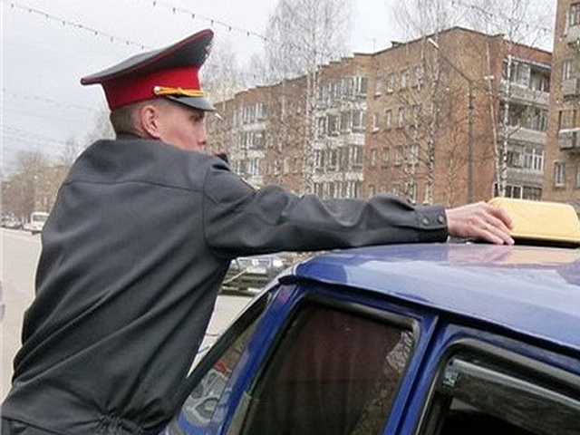  Количество нелегальных таксистов в Москве уменьшилось почти на 70%