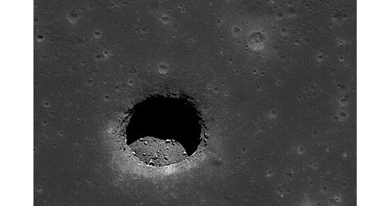 На Луне найден огромный тоннель