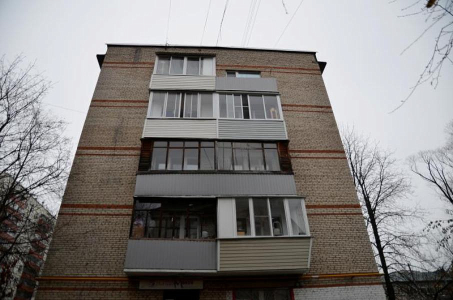 Ремонт балконов завершили в доме на Шаболовке