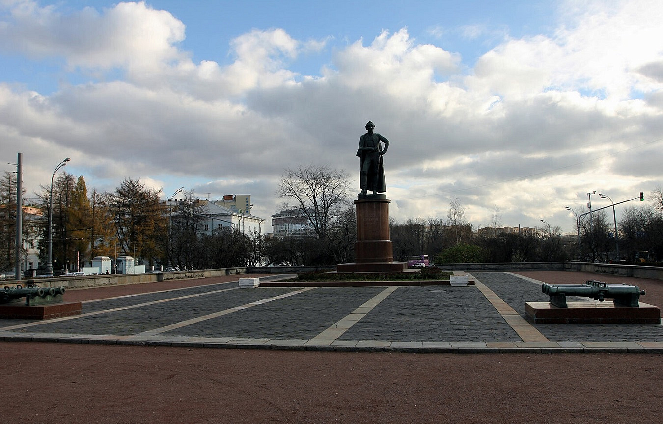 Памятник Суворову отремонтируют в ЦАО