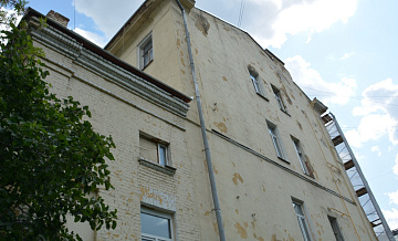 В доме 1906 года в Красносельском районе ведется капремонт