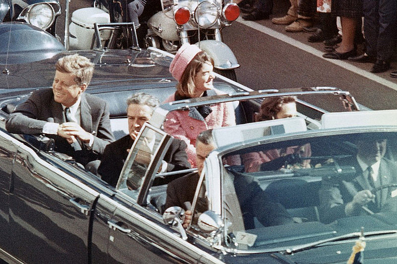 Неизвестный предупреждал британскую газету о «важных событиях» за 25 минут до того, как застрелили Кеннеди