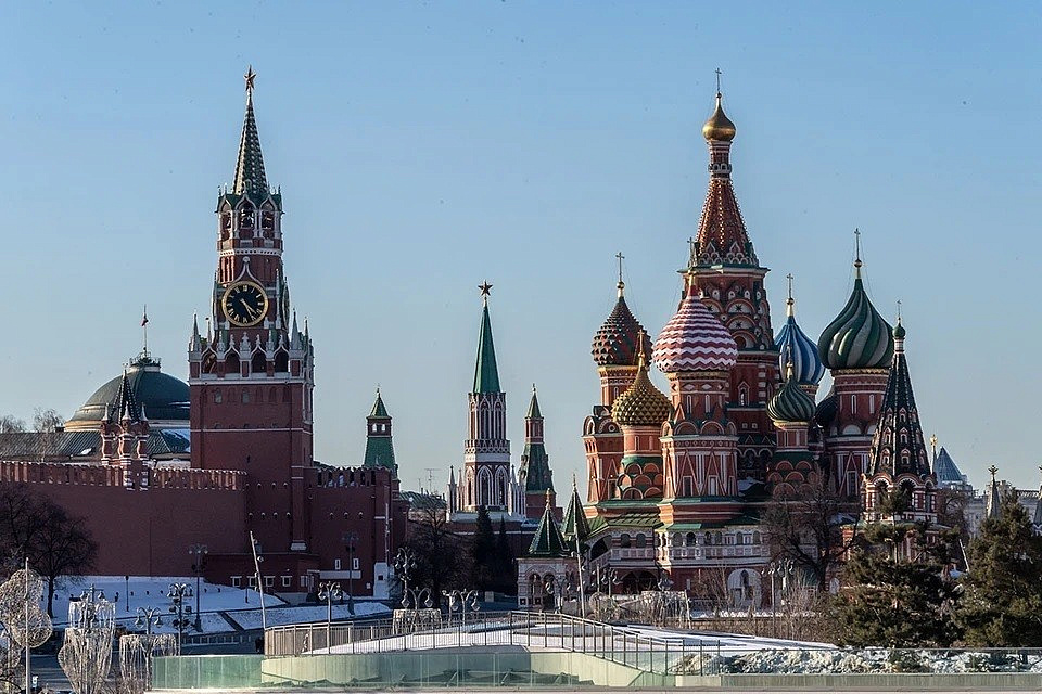 Открыли вход на территорию Кремля через Боровицкие ворота