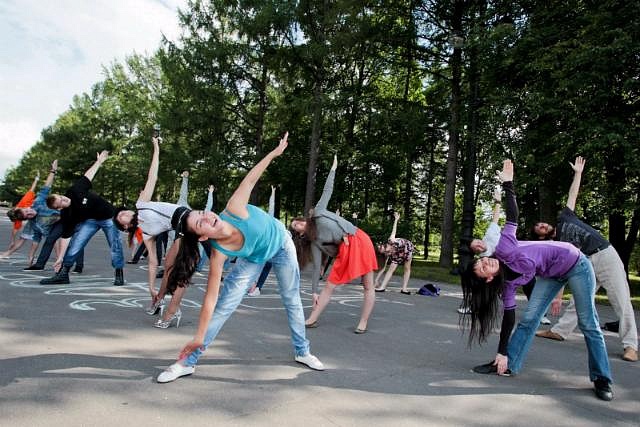 В парке Горького 12 июня проведут олимпийскую зарядку и мастер-классы по самообороне
