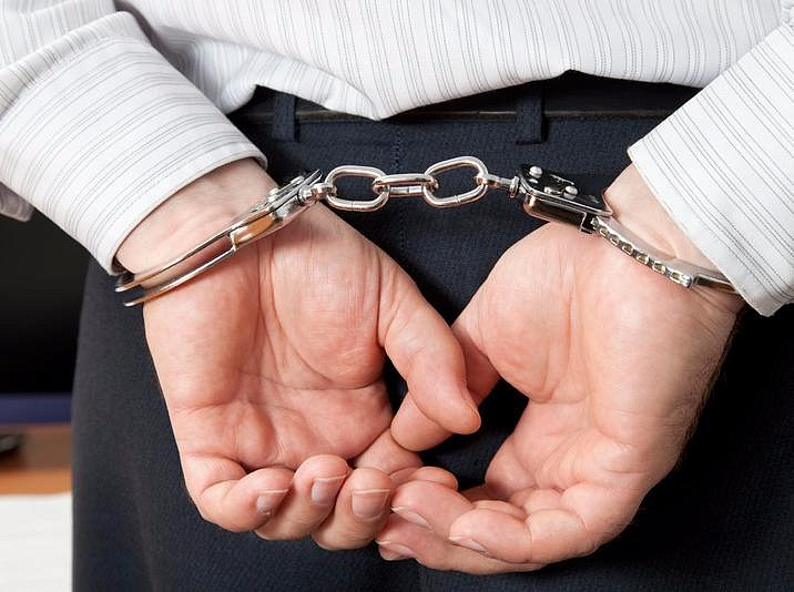 Полицией задержан предприниматель, подозреваемый в совершении мошенничества на Кронштадтском бульваре