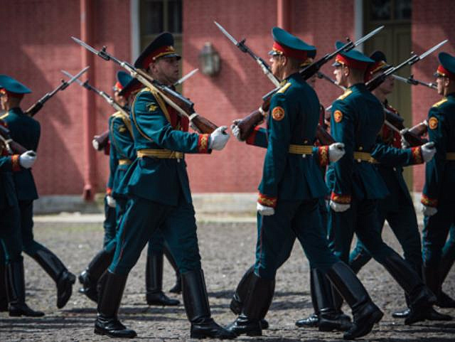 3 июня отменена церемония развода караулов в Кремле