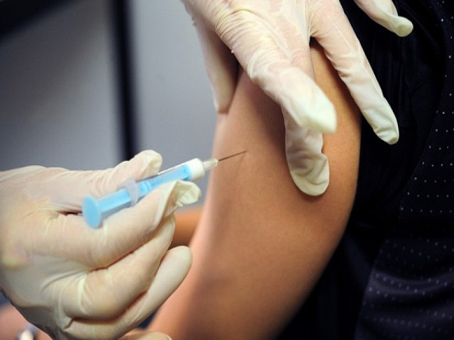 Полтора миллиона жителей Москвы прошли прививку от гриппа 