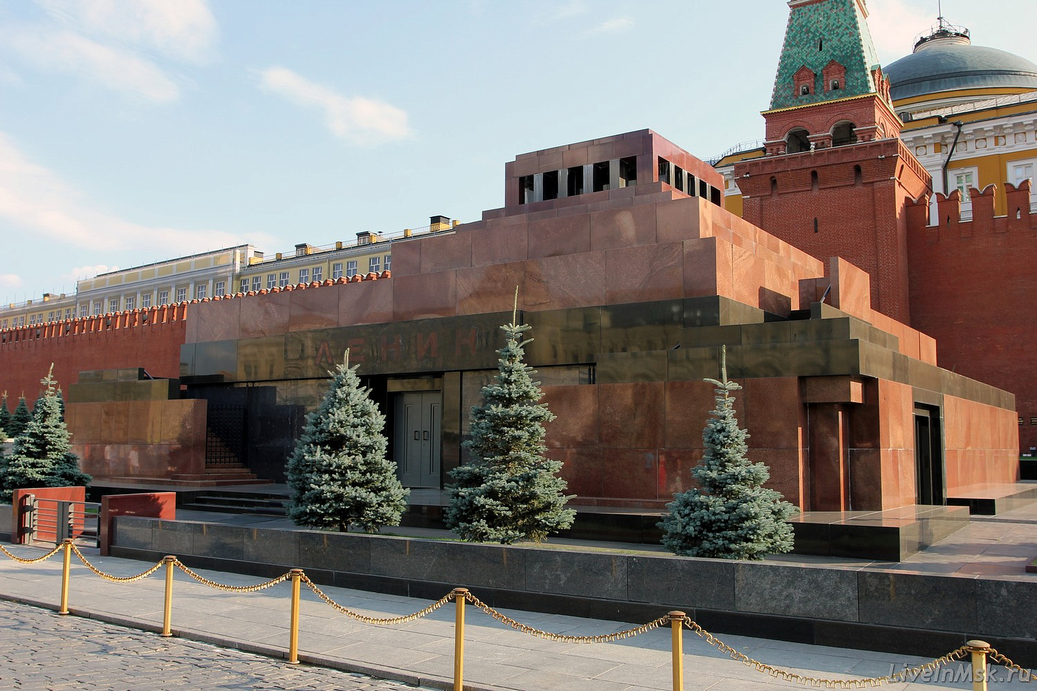 Мавзолей и некрополь у Кремлевской стены будут закрыты 28 июня