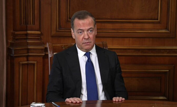 Медведев призвал Одессу вернуться в Россию