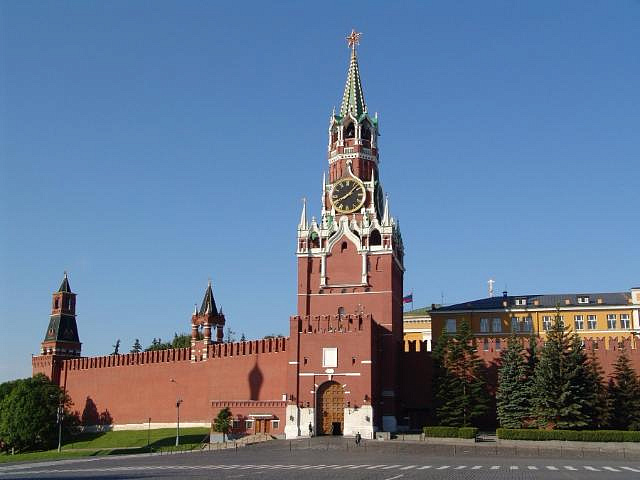 С 15 мая продлится работа Московского Кремля
