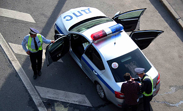 Полицейские задержали  участников несогласованного автопробега в ЦАО