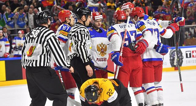 Сборная России по хоккею накануне 9 мая обыграла сборную Германии на чемпионате мира
