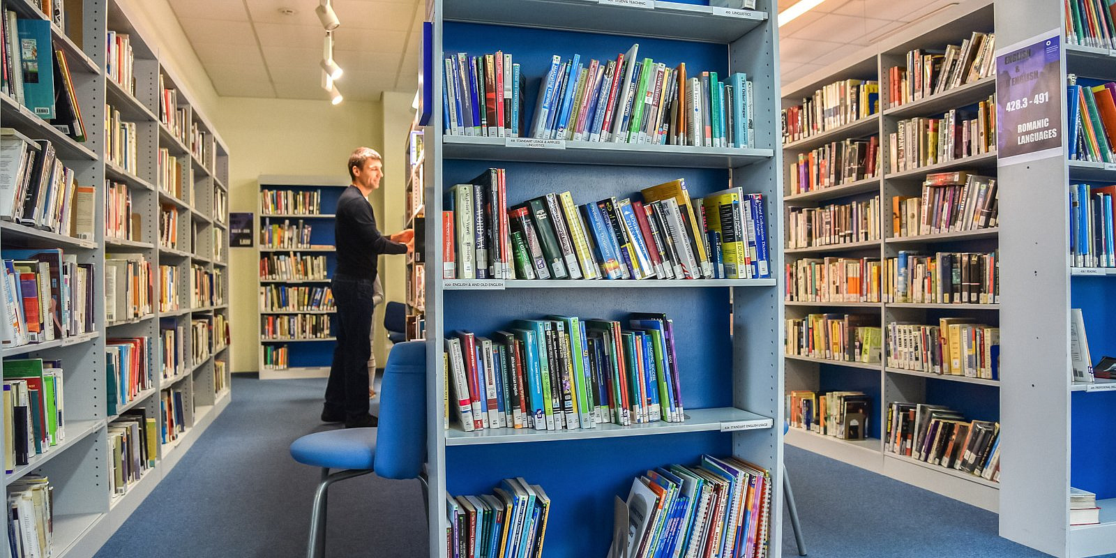 Здание Библиотеки иностранной литературы ждет ремонт