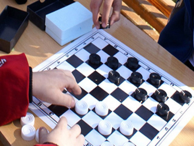 Головинские шашисты не вошли в тройку лучших на окружных соревнованиях по шашкам