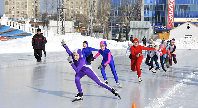 Школа конькобежного спорта открылась в парке Красная Пресня