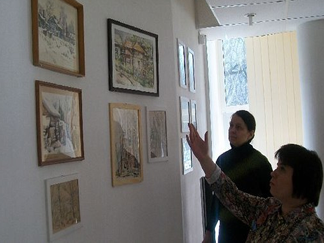 В библиотеке №44  имени В. Г. Короленко открылась выставка «Мой тихий уголок родного края…»