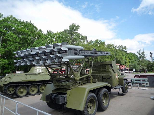21 июня в парке «Музеон» будет выставлена военная техника и ретро-автомобили