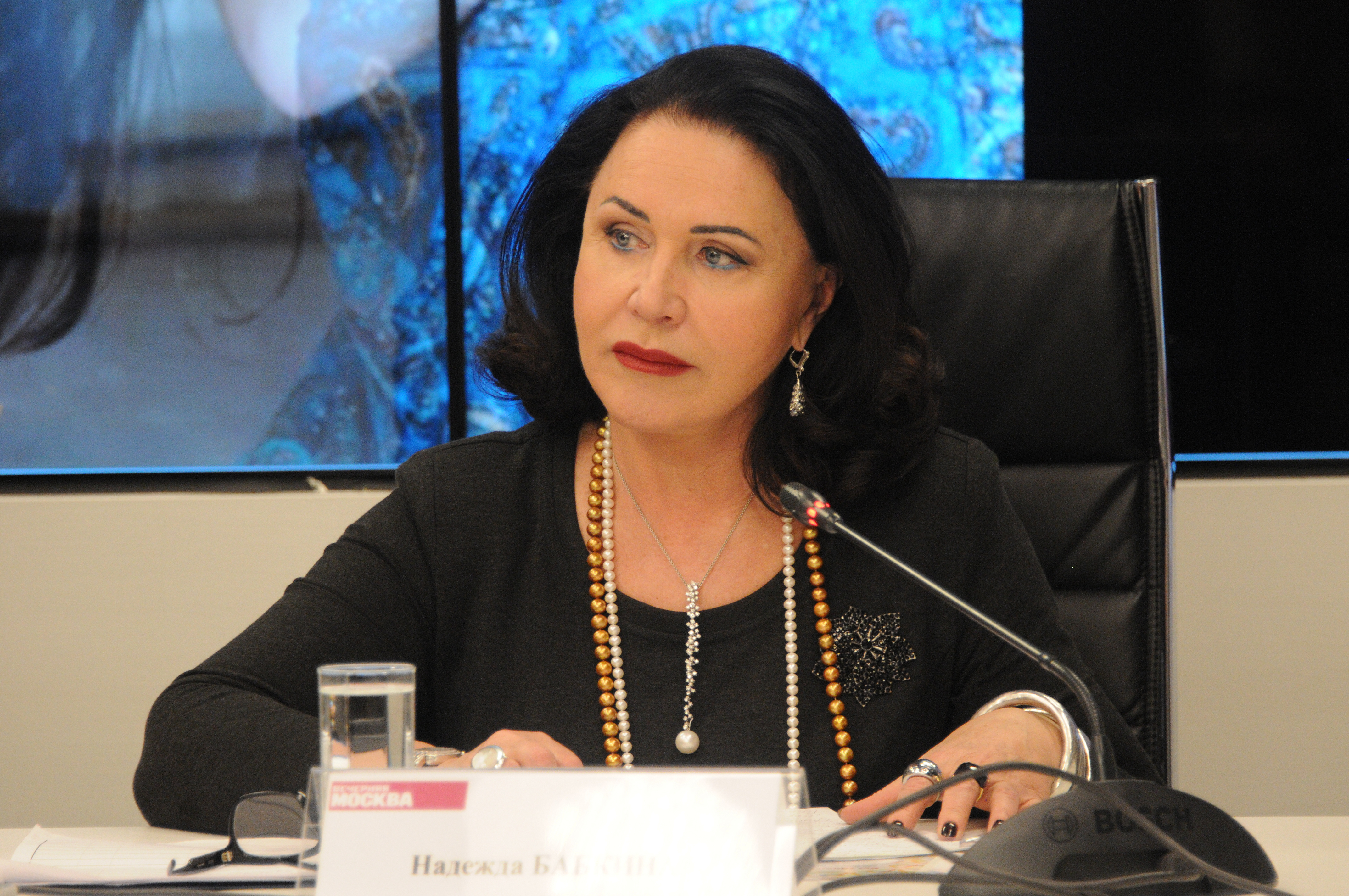 Депутат Надежда Бабкина помогла жительнице Головинского района не остаться без квартиры и электричества