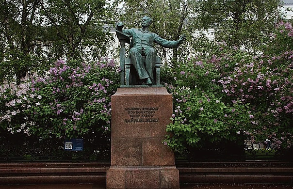 Памятник Петру Чайковскому на Большой Никитской отреставрируют