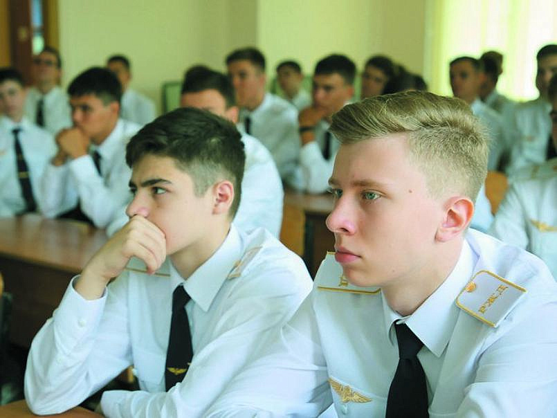Новую программу обучения ввели в колледже в Красносельском