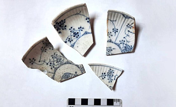 Набор кухонной посуды конца XVIII века нашли при раскопках в 4-м Крутицком переулке