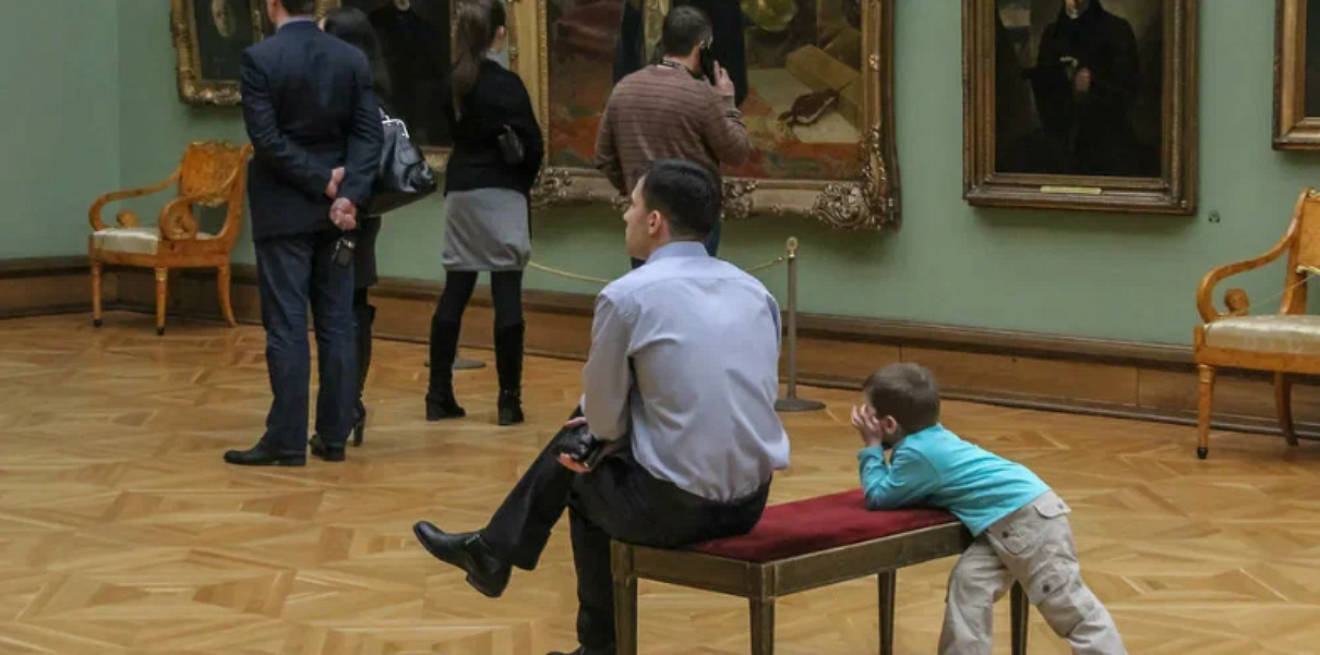По заявлению Третьяковской галереи государству передано 94 предмета искусства