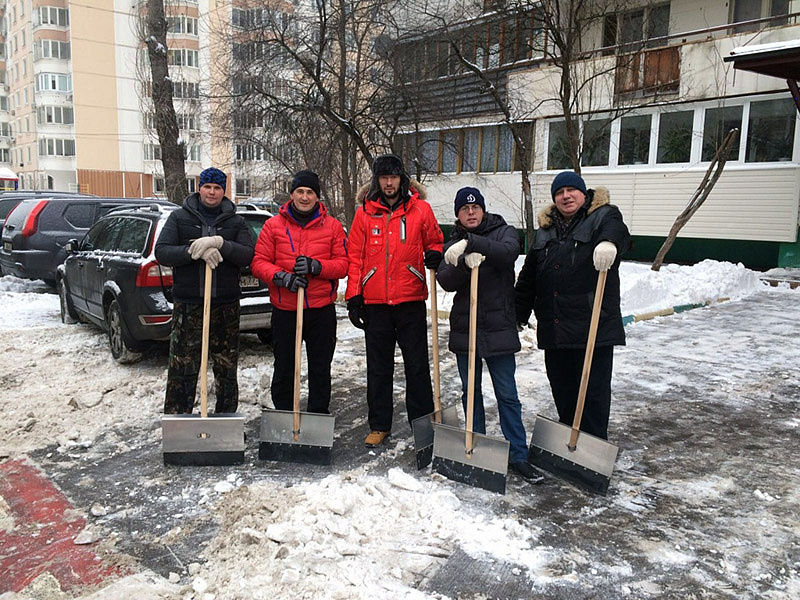 Управа Головинского района вышла на борьбу со снегом