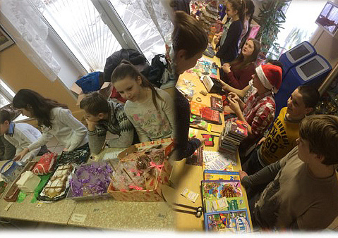 В школе №1315 прошел новогодний благотворительный фестиваль