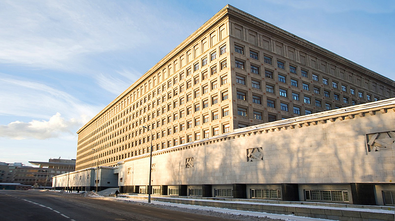 Фасады здания Военной академии им. М.Фрунзе отреставрируют