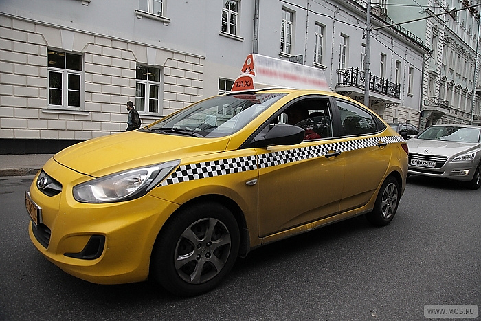 Такси в Москве работает в штатном режиме — Департамент транспорта