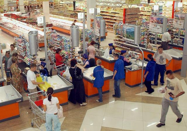 Открытию супермаркета эконом-класса на Тверской улице рады не все